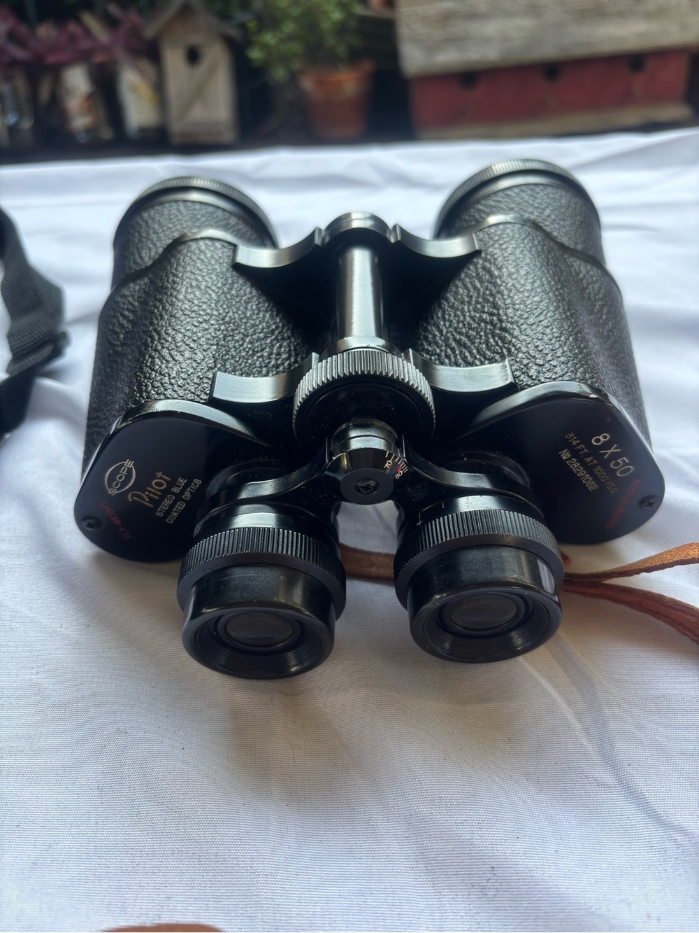 8x50 Black Binoculars - Classic Porro Prism Design